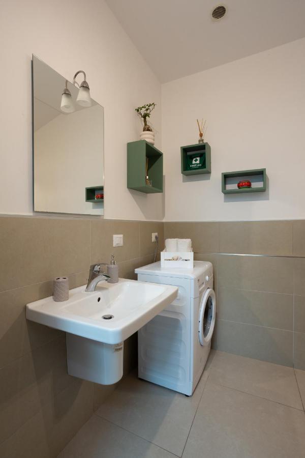Appartement Luminos Quaroni à Palerme Extérieur photo